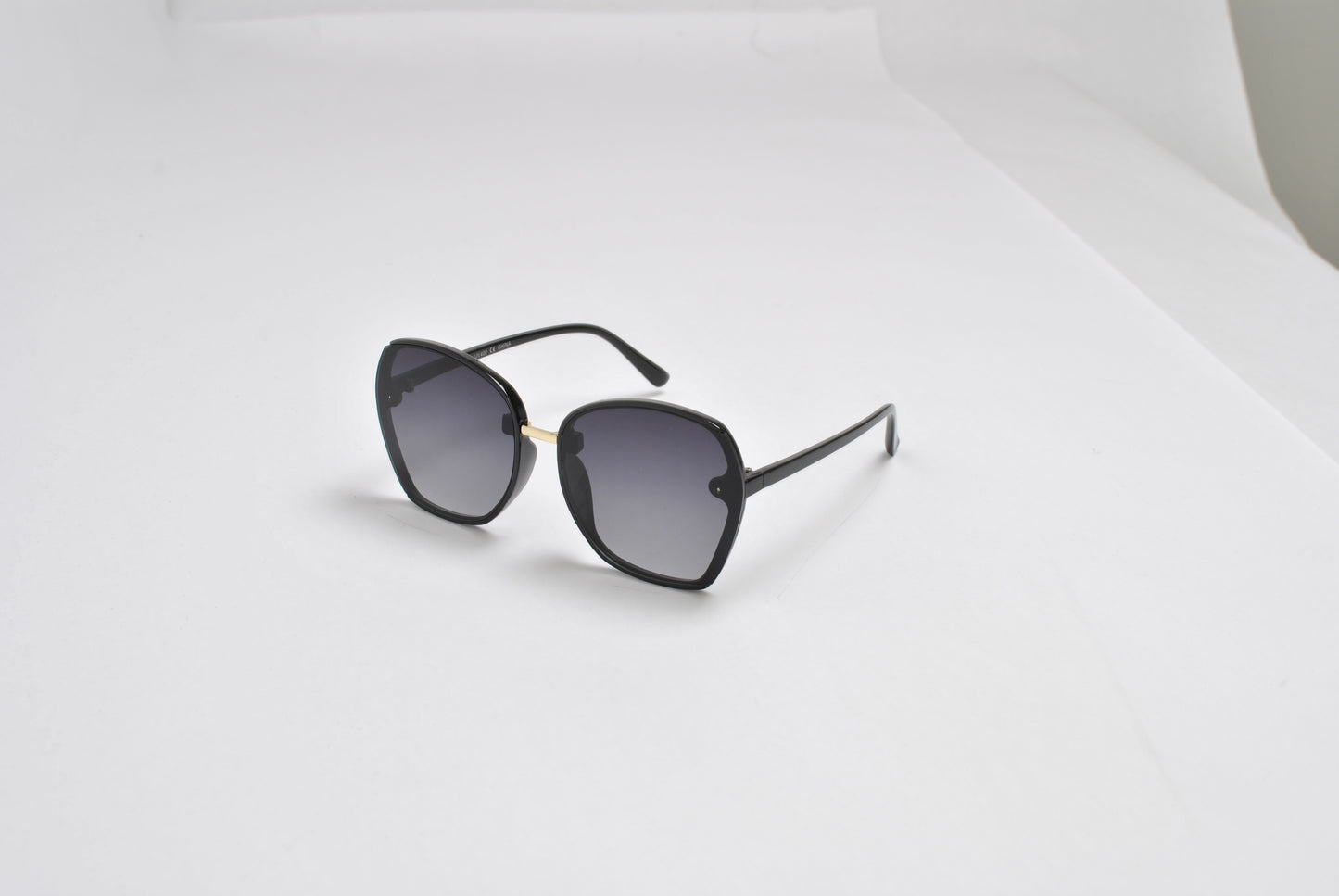 Women's Oversized Chic Square Sunglasses with Graident UV400 Lens SK10583