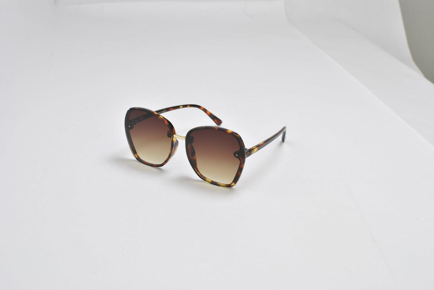 Women's Oversized Chic Square Sunglasses with Graident UV400 Lens SK10583