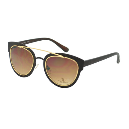 Retro Cat-Eye Aviator Sunglasses with Gold Brow Bar and Gradient Lenses TD1521