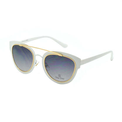 Retro Cat-Eye Aviator Sunglasses with Gold Brow Bar and Gradient Lenses TD1521